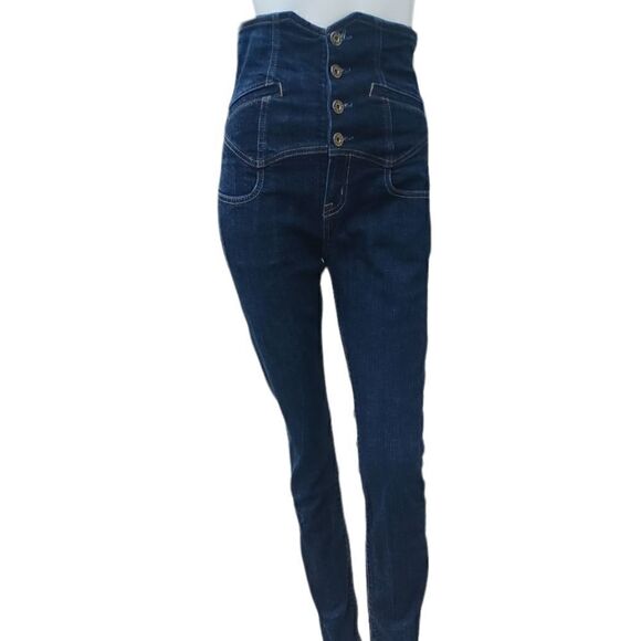 652324....Guess Jeans Skinny Style Size 28, 30"Inseam 6"Rise - Picture 2 of 7